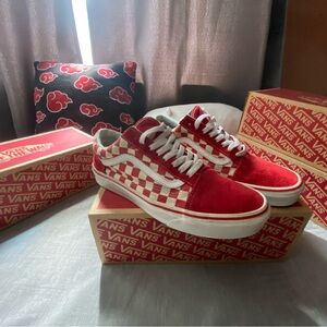 Size 8 men’s Vans Red and white checkerboard vans